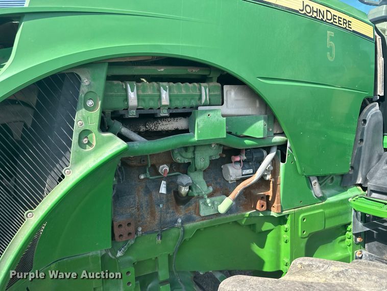 image for item DY3266 2013 John Deere 8260R MFWD tractor
