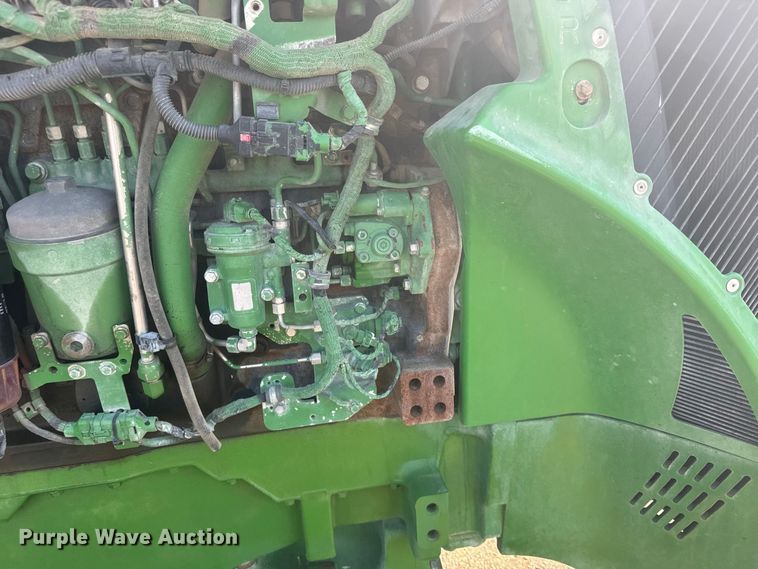 image for item DY3266 2013 John Deere 8260R MFWD tractor