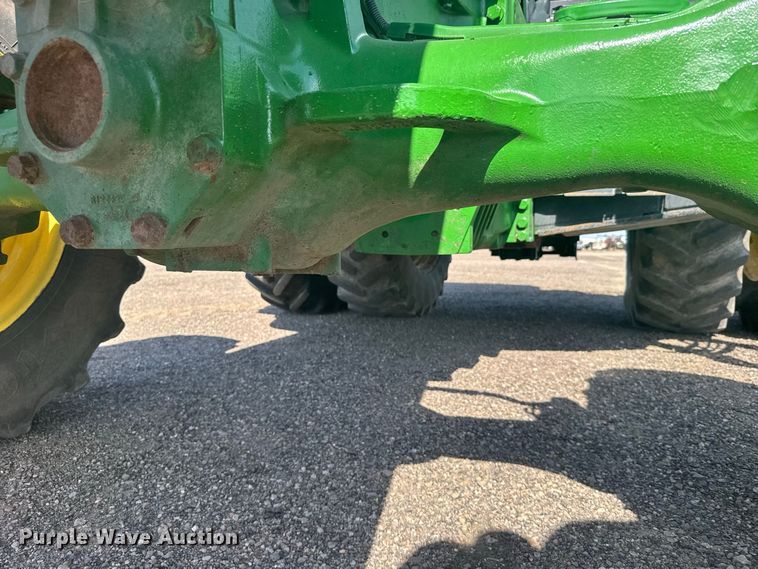 image for item DY3266 2013 John Deere 8260R MFWD tractor
