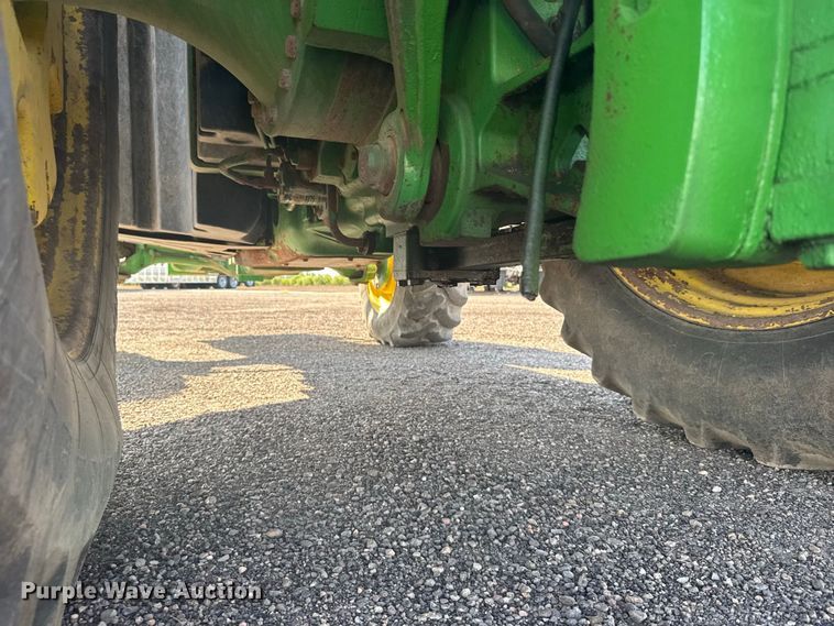 image for item DY3266 2013 John Deere 8260R MFWD tractor
