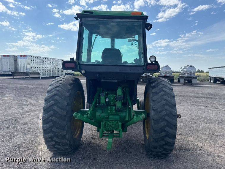 image for item DY3274 1988 John Deere 4450 tractor