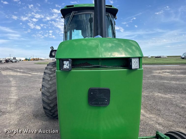 image for item DY3274 1988 John Deere 4450 tractor