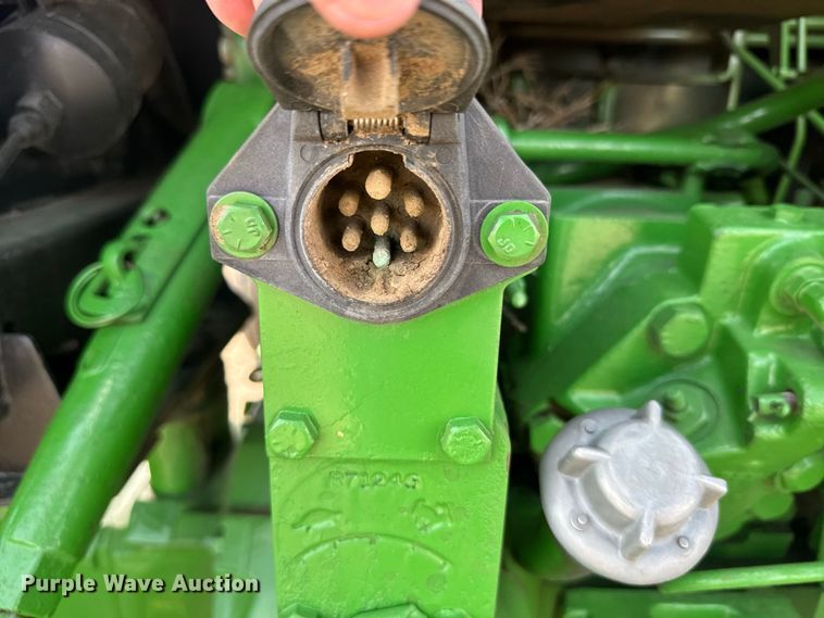 image for item DY3274 1988 John Deere 4450 tractor