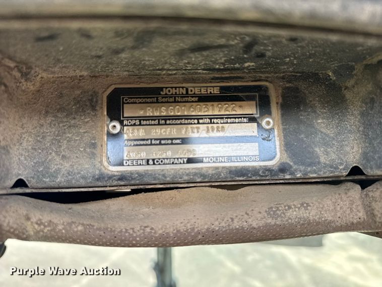 image for item DY3274 1988 John Deere 4450 tractor