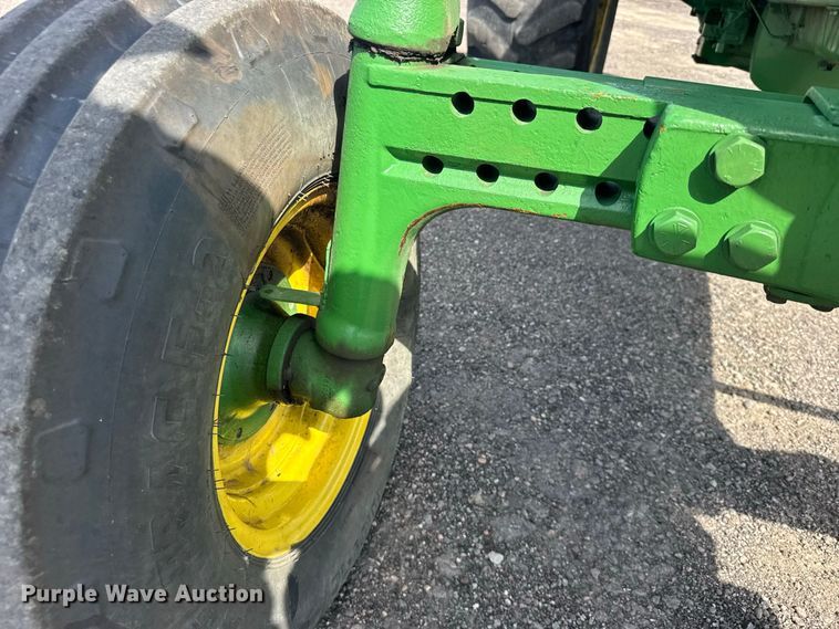 image for item DY3274 1988 John Deere 4450 tractor
