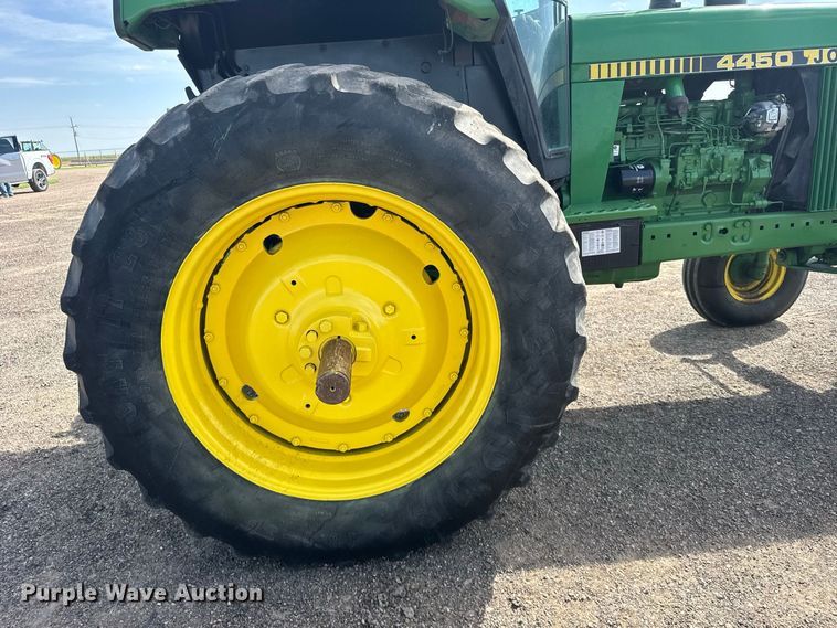 image for item DY3274 1988 John Deere 4450 tractor