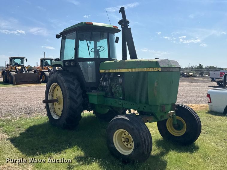 image for item DY3283 1983 John Deere 4450 tractor