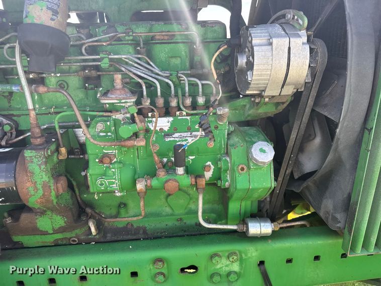 image for item DY3283 1983 John Deere 4450 tractor