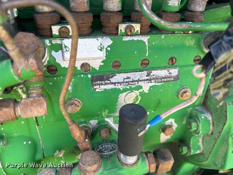 image for item DY3283 1983 John Deere 4450 tractor