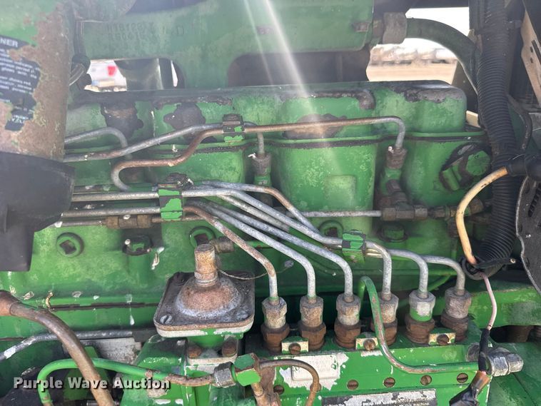 image for item DY3283 1983 John Deere 4450 tractor