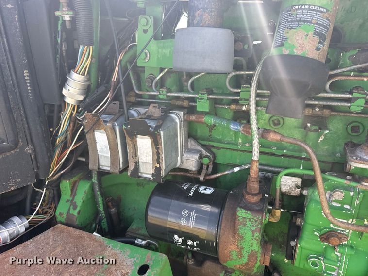 image for item DY3283 1983 John Deere 4450 tractor