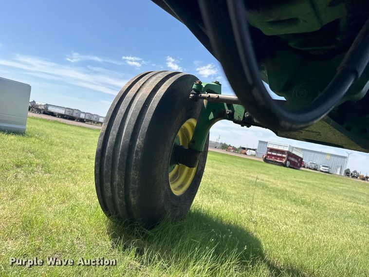 image for item DY3283 1983 John Deere 4450 tractor
