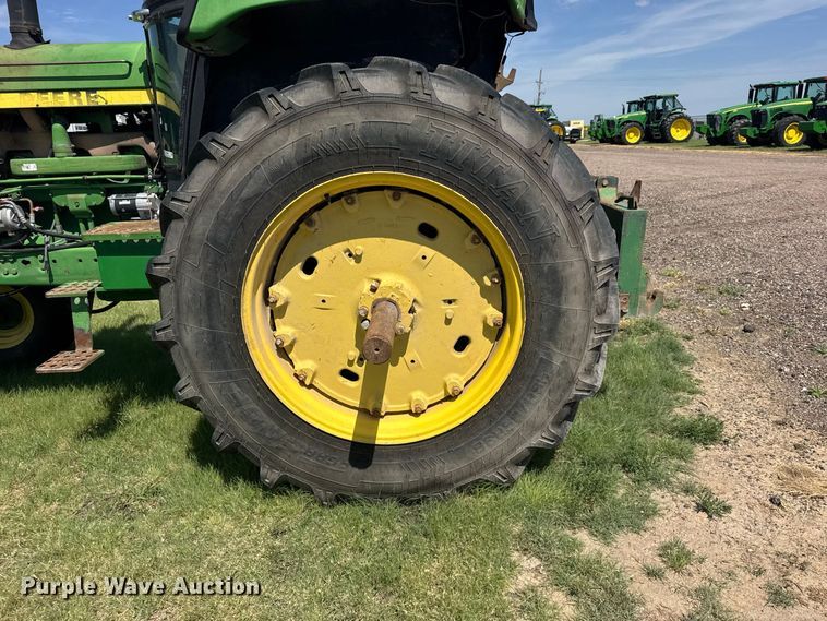 image for item DY3283 1983 John Deere 4450 tractor