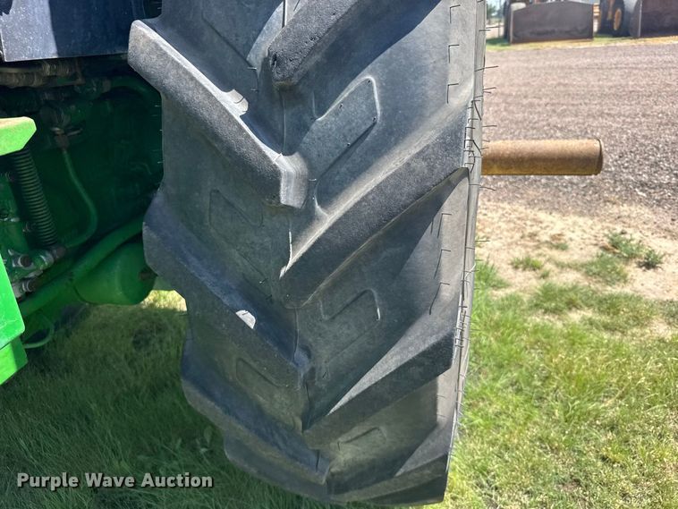 image for item DY3283 1983 John Deere 4450 tractor