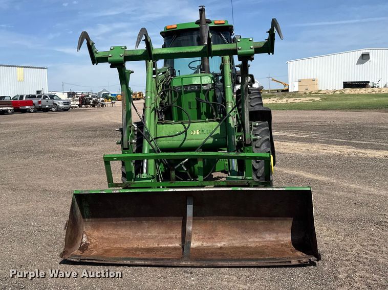 image for item DY3289 1992 John Deere 4055 MFWD tractor