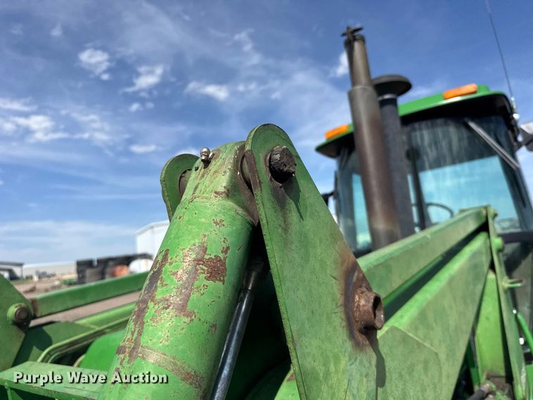 image for item DY3289 1992 John Deere 4055 MFWD tractor