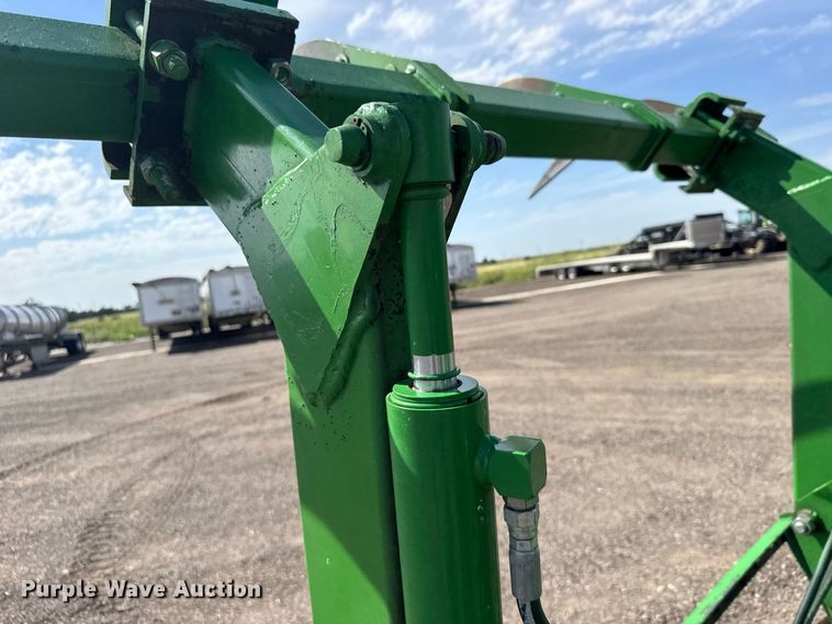 image for item DY3289 1992 John Deere 4055 MFWD tractor
