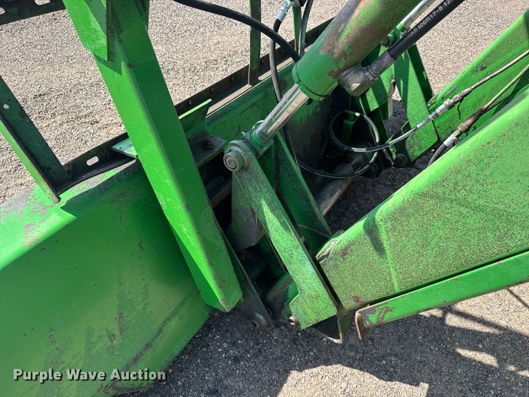 image for item DY3289 1992 John Deere 4055 MFWD tractor