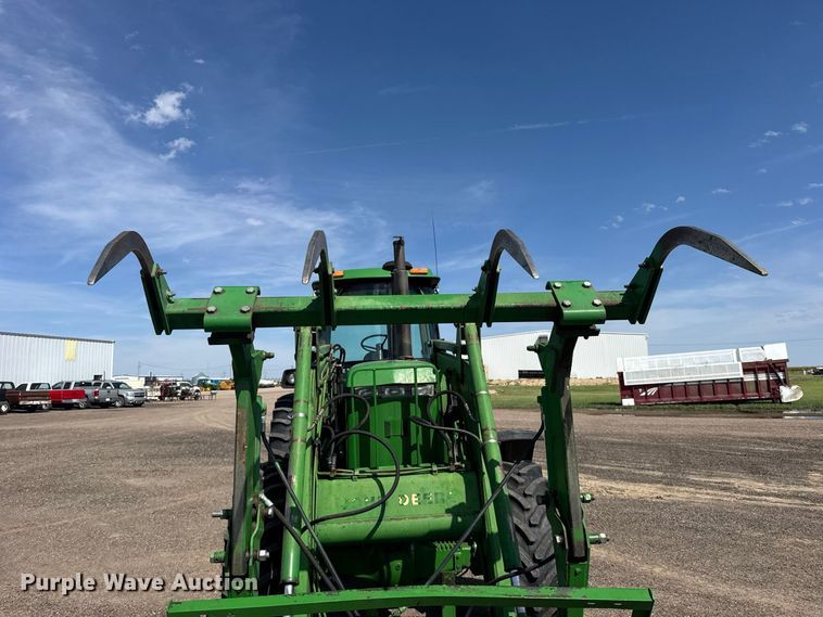 image for item DY3289 1992 John Deere 4055 MFWD tractor