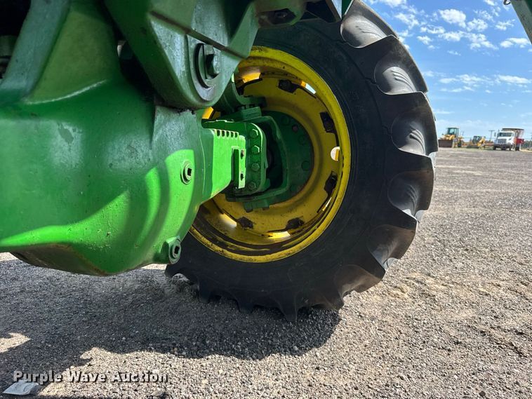 image for item DY3289 1992 John Deere 4055 MFWD tractor