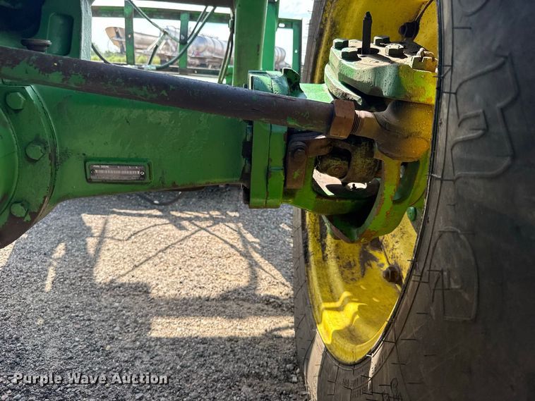 image for item DY3289 1992 John Deere 4055 MFWD tractor