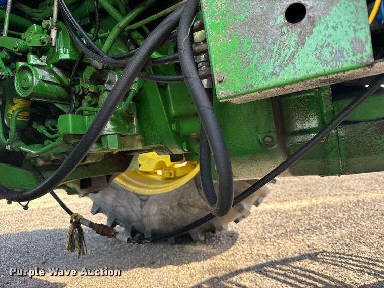 image for item DY3289 1992 John Deere 4055 MFWD tractor