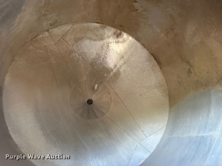 image for item DY3298 (2) stainless steel tanks