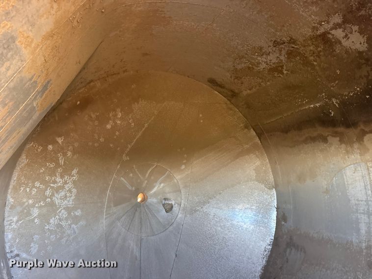 image for item DY3298 (2) stainless steel tanks
