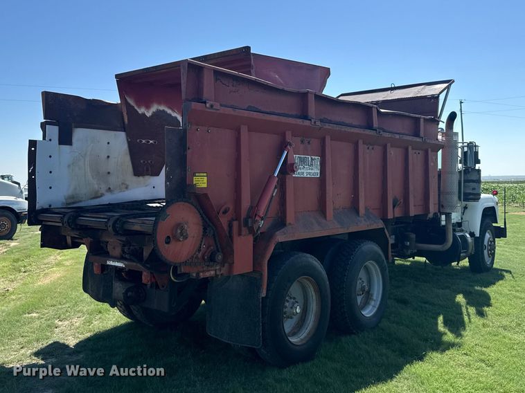 image for item DY3301 1989 Mack  RD manure spreader truck