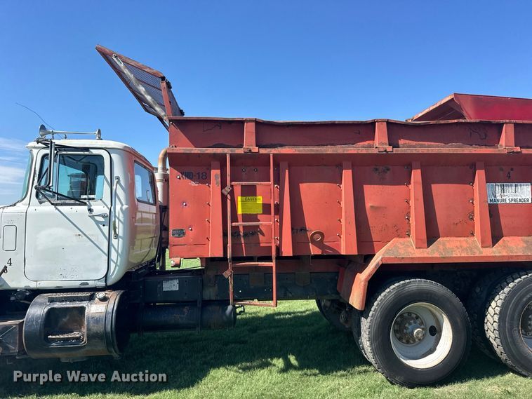 image for item DY3301 1989 Mack  RD manure spreader truck