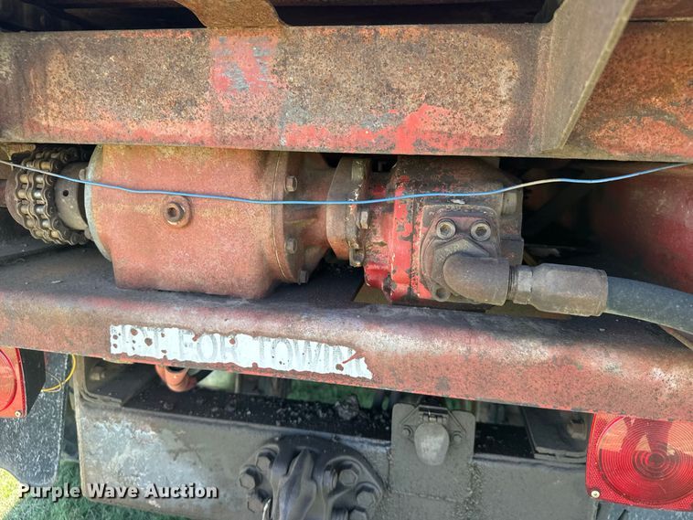 image for item DY3301 1989 Mack  RD manure spreader truck