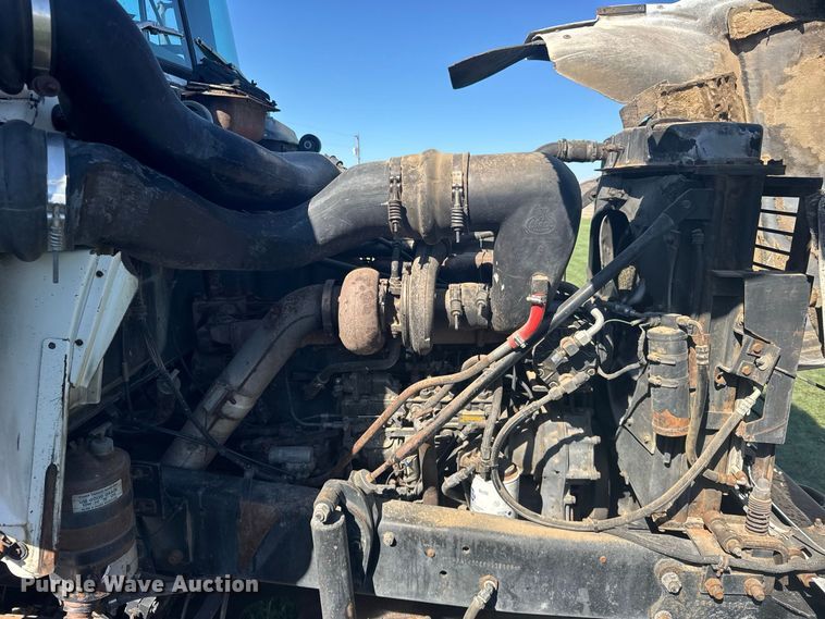 image for item DY3301 1989 Mack  RD manure spreader truck