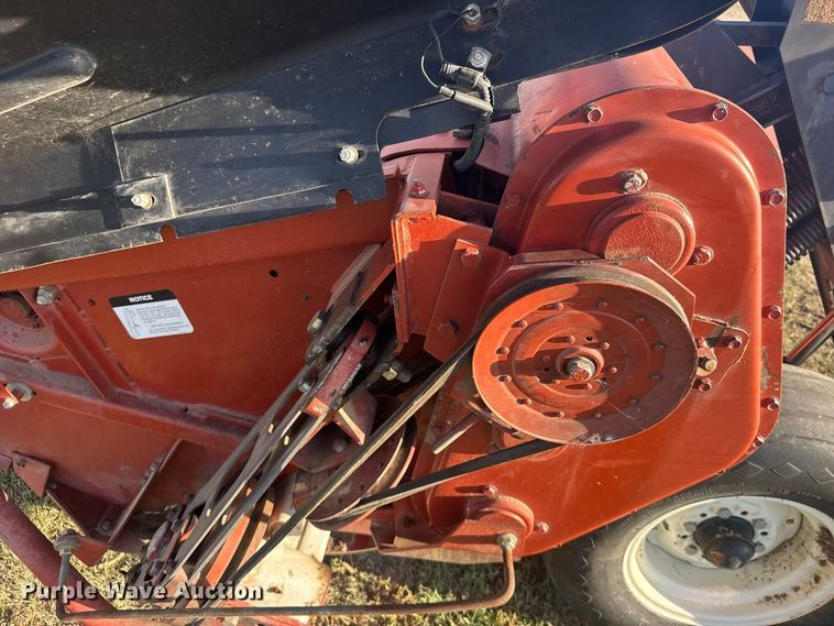image for item DY3304 Hesston 1265 Hydro Swing swather / windrower