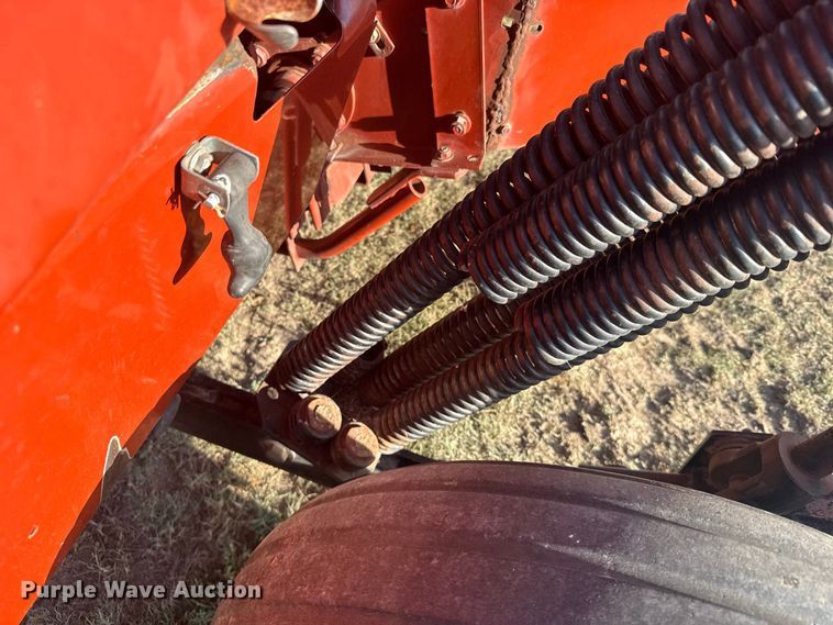 image for item DY3304 Hesston 1265 Hydro Swing swather / windrower