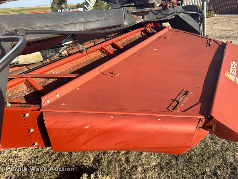 image for item DY3304 Hesston 1265 Hydro Swing swather / windrower