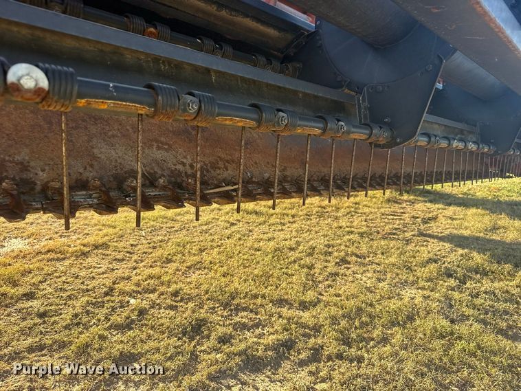 image for item DY3304 Hesston 1265 Hydro Swing swather / windrower