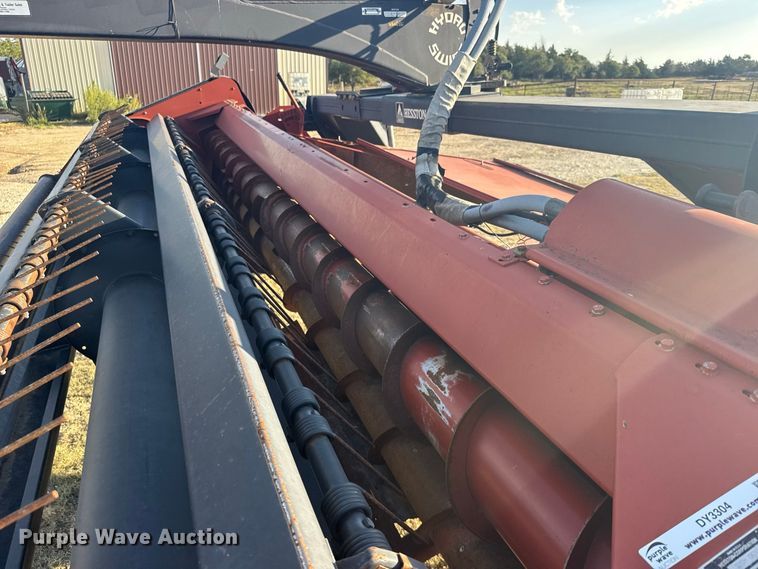 image for item DY3304 Hesston 1265 Hydro Swing swather / windrower
