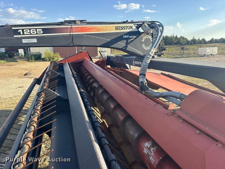 image for item DY3304 Hesston 1265 Hydro Swing swather / windrower