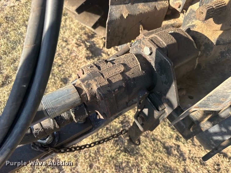 image for item DY3304 Hesston 1265 Hydro Swing swather / windrower