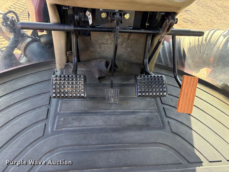 image for item EA0008 2011 Case IH Steiger 500 QuadTrac 4WD tractor