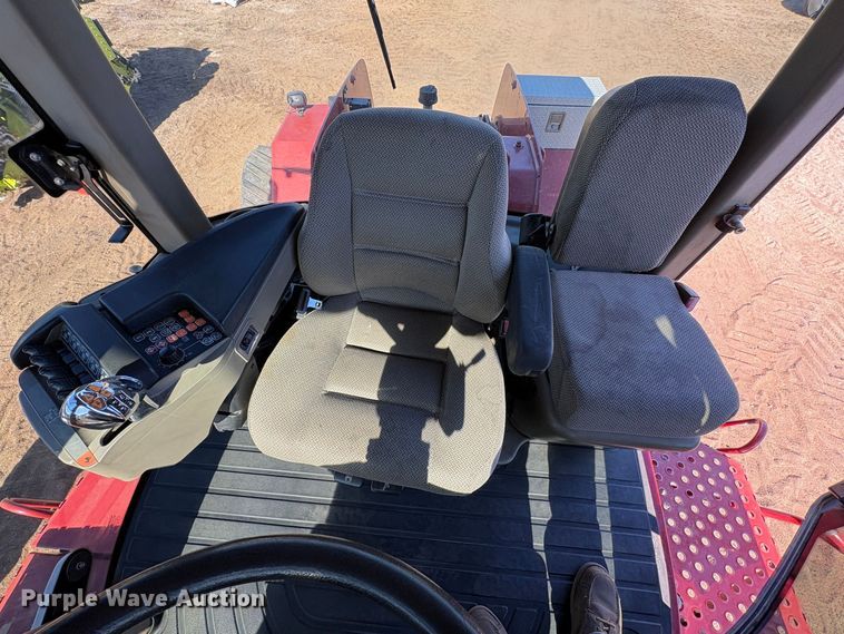 image for item EA0008 2011 Case IH Steiger 500 QuadTrac 4WD tractor
