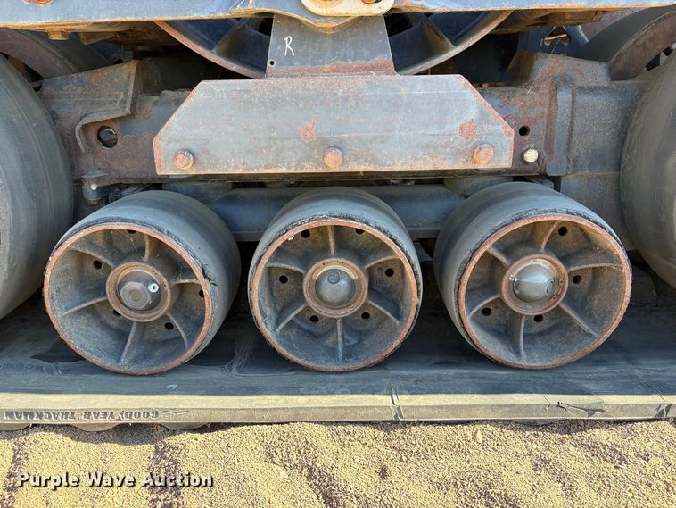 image for item EA0008 2011 Case IH Steiger 500 QuadTrac 4WD tractor