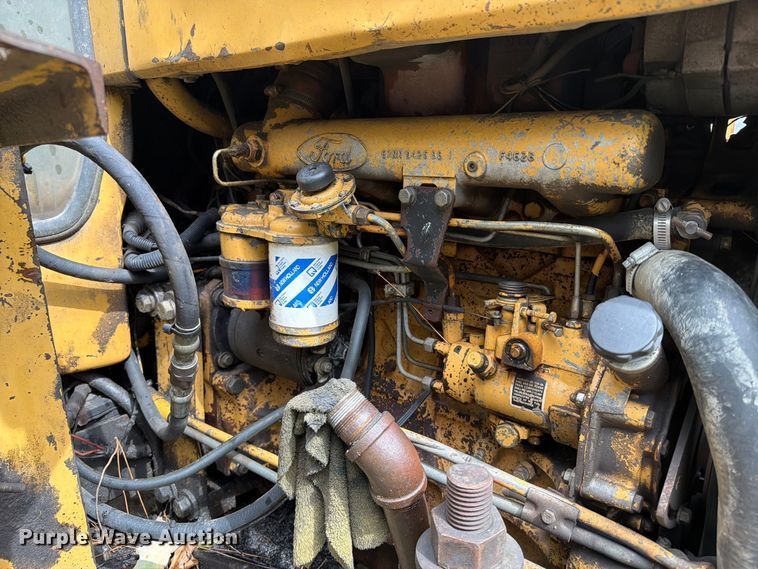 image for item EA0451 1990 Ford 7710 Tiger Special tractor