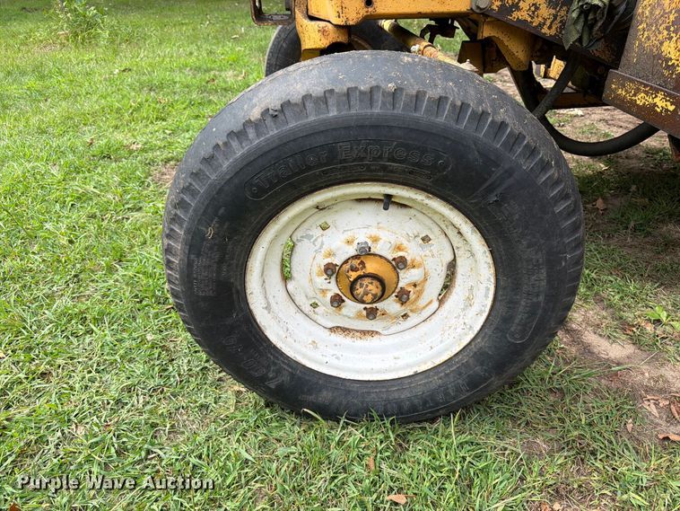 image for item EA0451 1990 Ford 7710 Tiger Special tractor