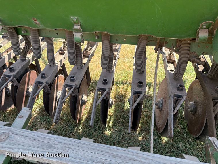 image for item EP7539 John Deere DF208C grain drill