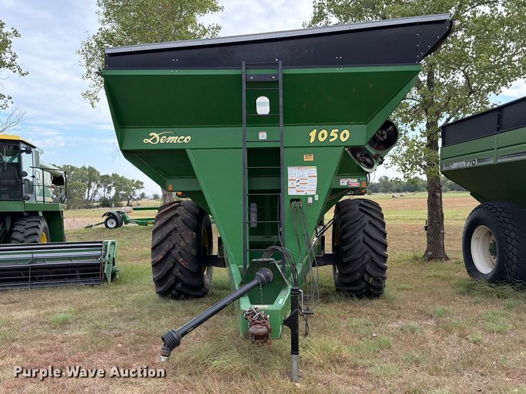 image for item EP7544 Demco 1050 grain cart