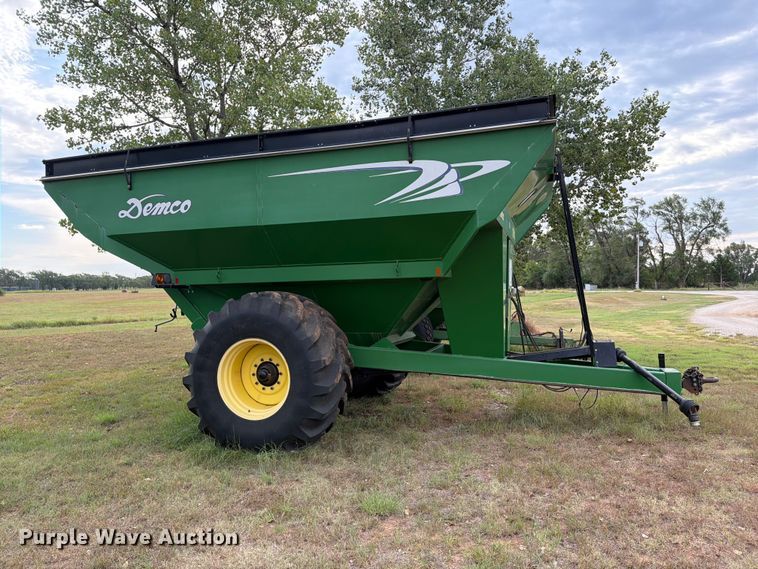image for item EP7544 Demco 1050 grain cart