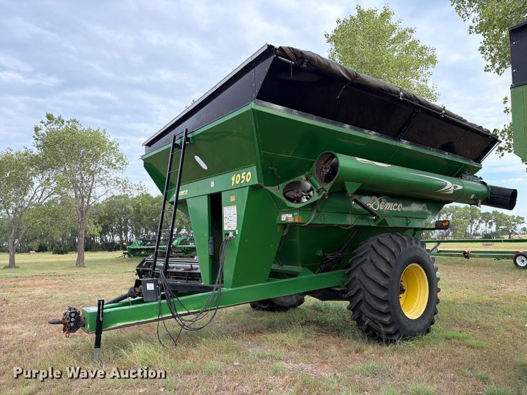 image for item EP7544 Demco 1050 grain cart