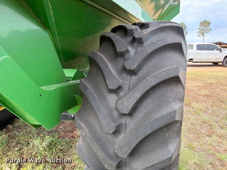 image for item EP7544 Demco 1050 grain cart
