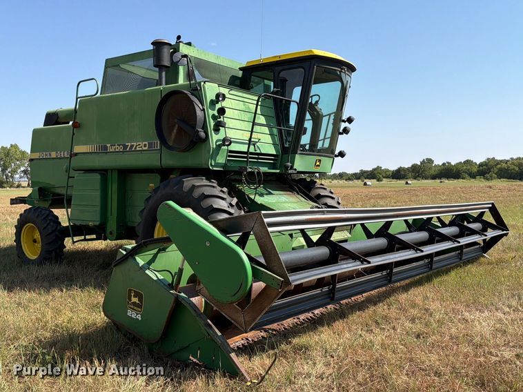 image for item EP7545 1981 John Deere Turbo 7720 combine